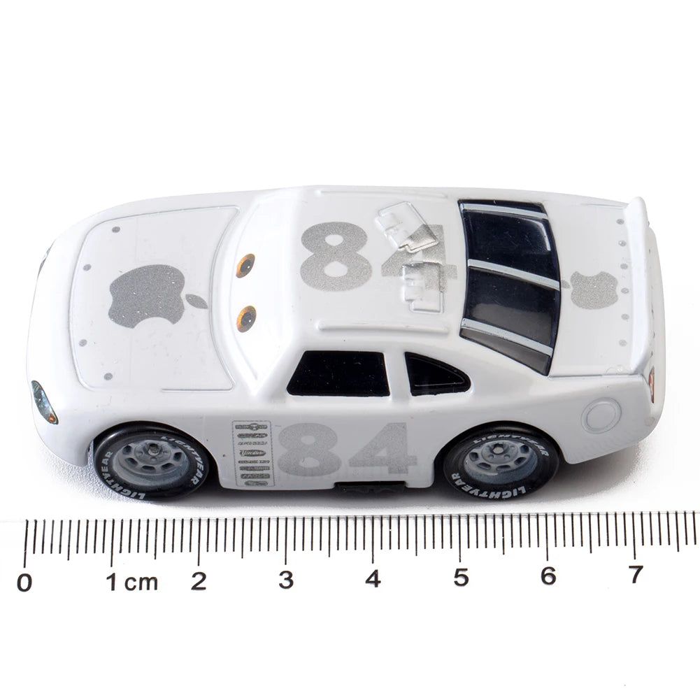 Disney Pixar Cars 3 Lightning McQueen Diecast Toy – 1:55 Alloy Car
